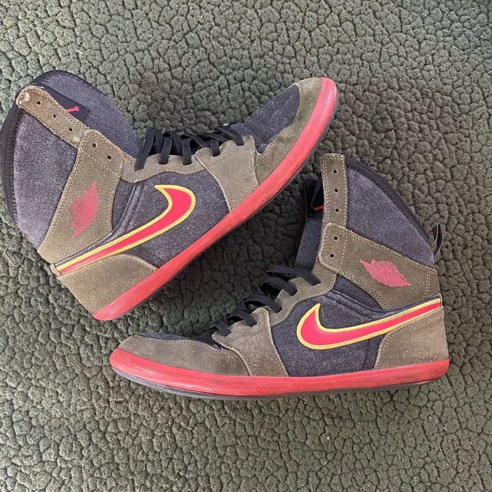 Nike Air Jordans.   Green & Orange.  Men’s Size 6 or Women’s Size 7.5